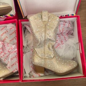 Sparkling Kids' Crystal-Embellished Cream Boots